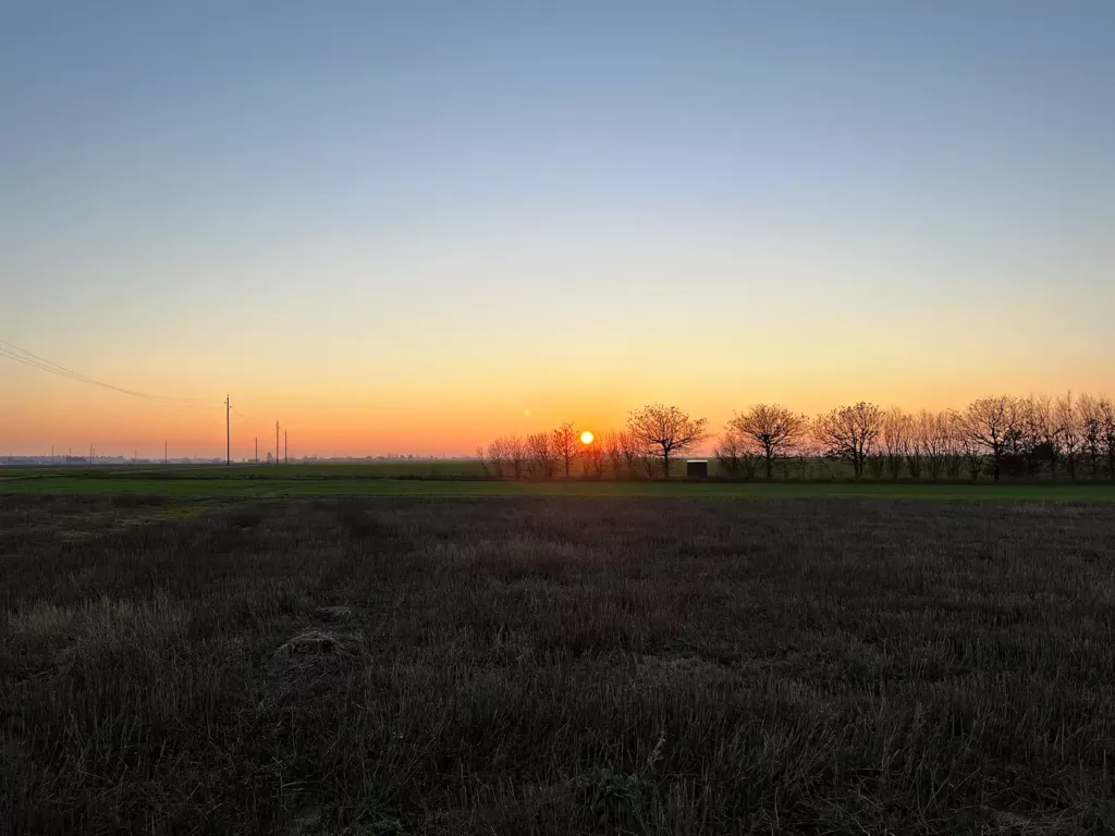 Coucher de soleil sur les champs de Foucrainville