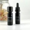 Flacon de 10 ml d’huile essentielle d’origan Olessen, cultivée et distillée en Normandie